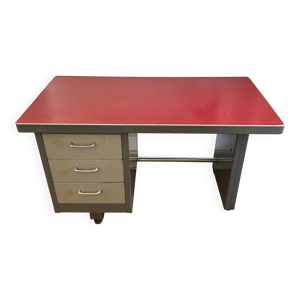 Bureau en métal