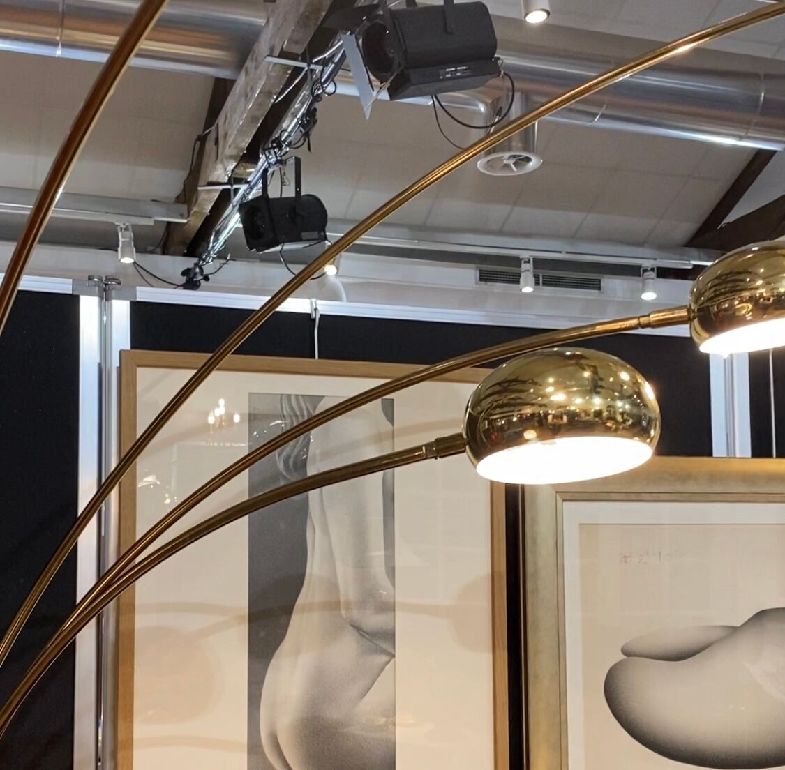 Large lamp arc 5 fires foot marble Reggiani. Italy, 70s