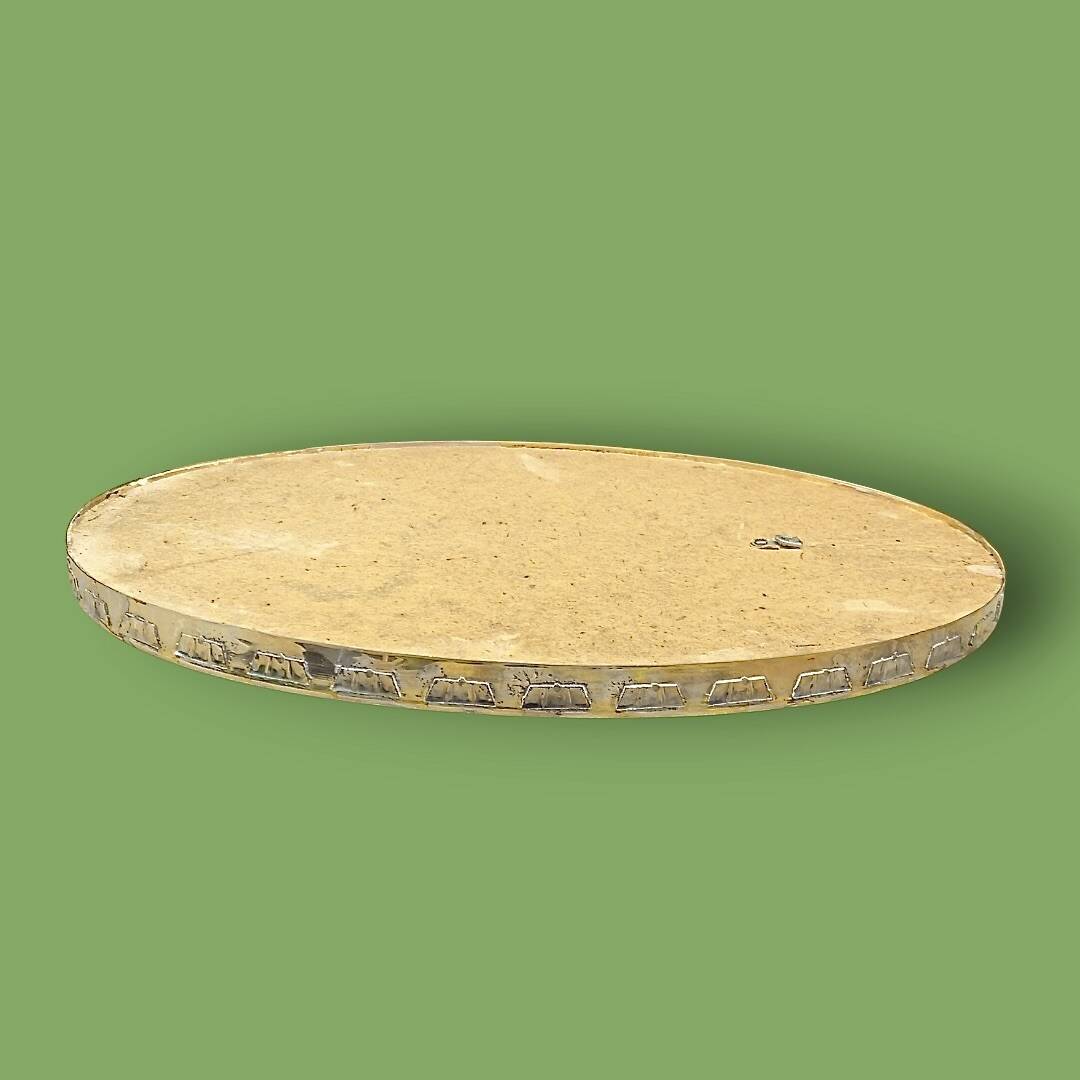 Large antique oval wall mirror in stylized gilt metal, – Hollywood Regency