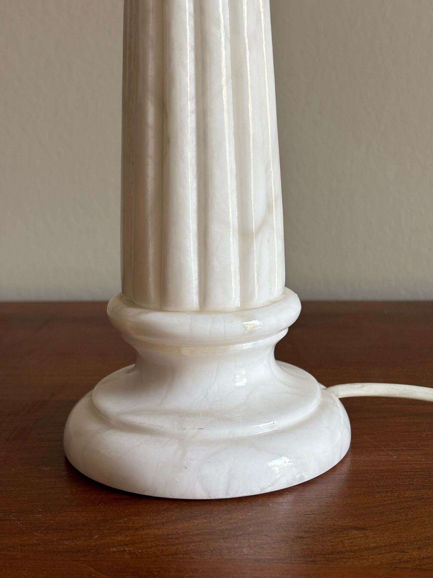 Lampe colonne en albâtre