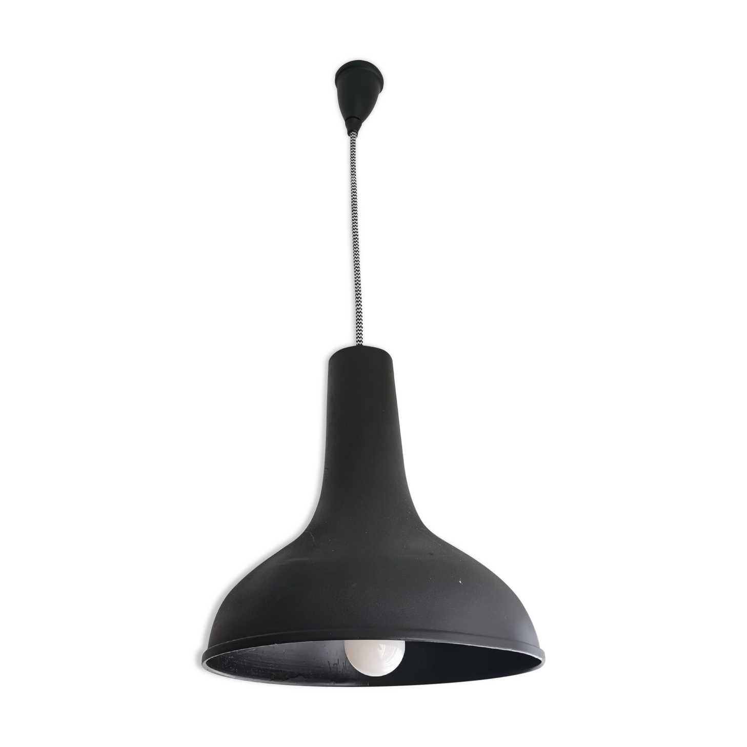 Black industrial metal hanging pendant lamp