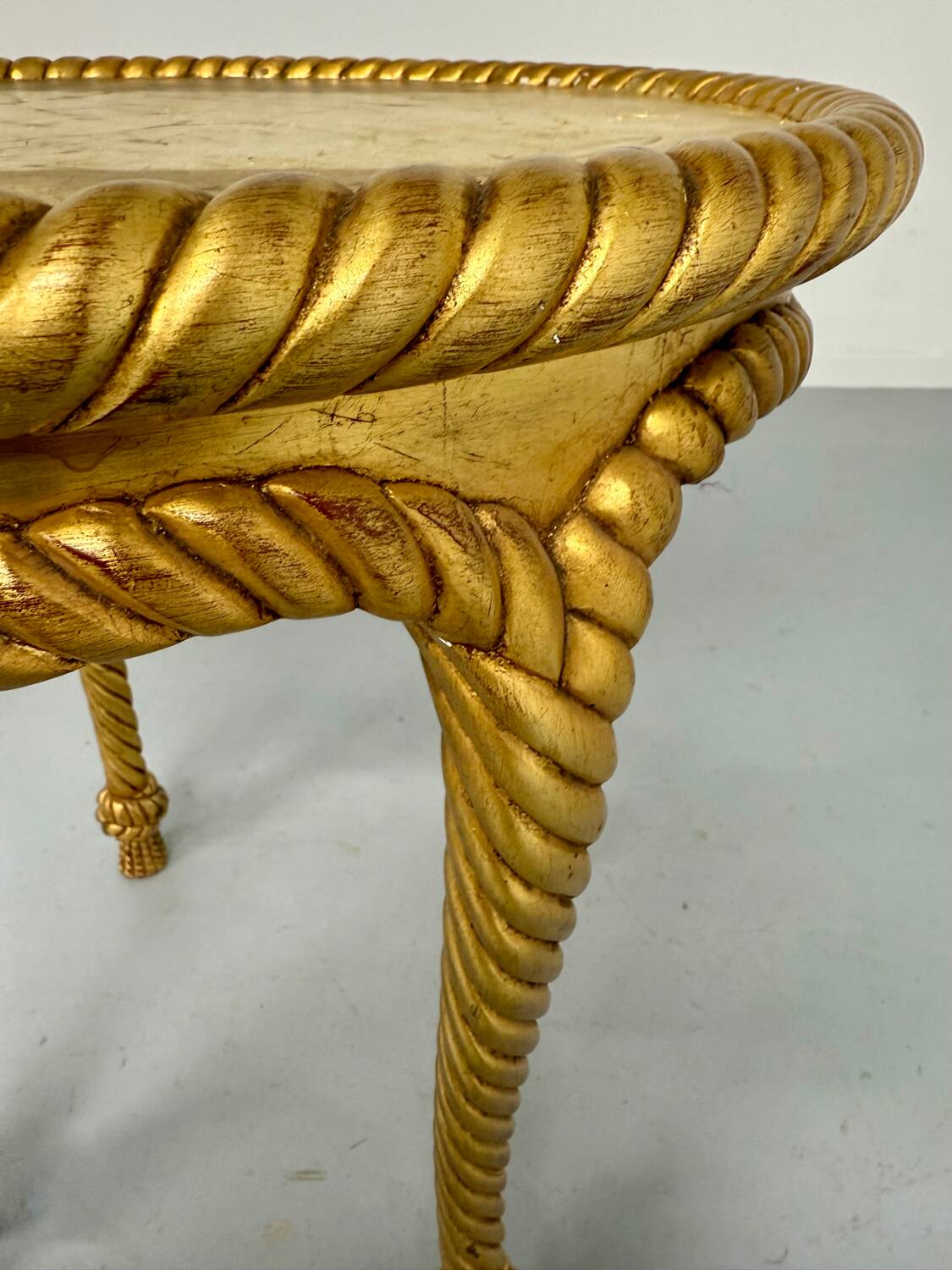 Antique 60s Hollywood Regency gilded and twisted wood table, pedestal table