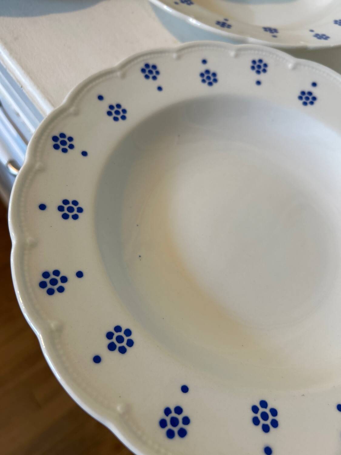 Set of 10 Boch La Louvière soup plates