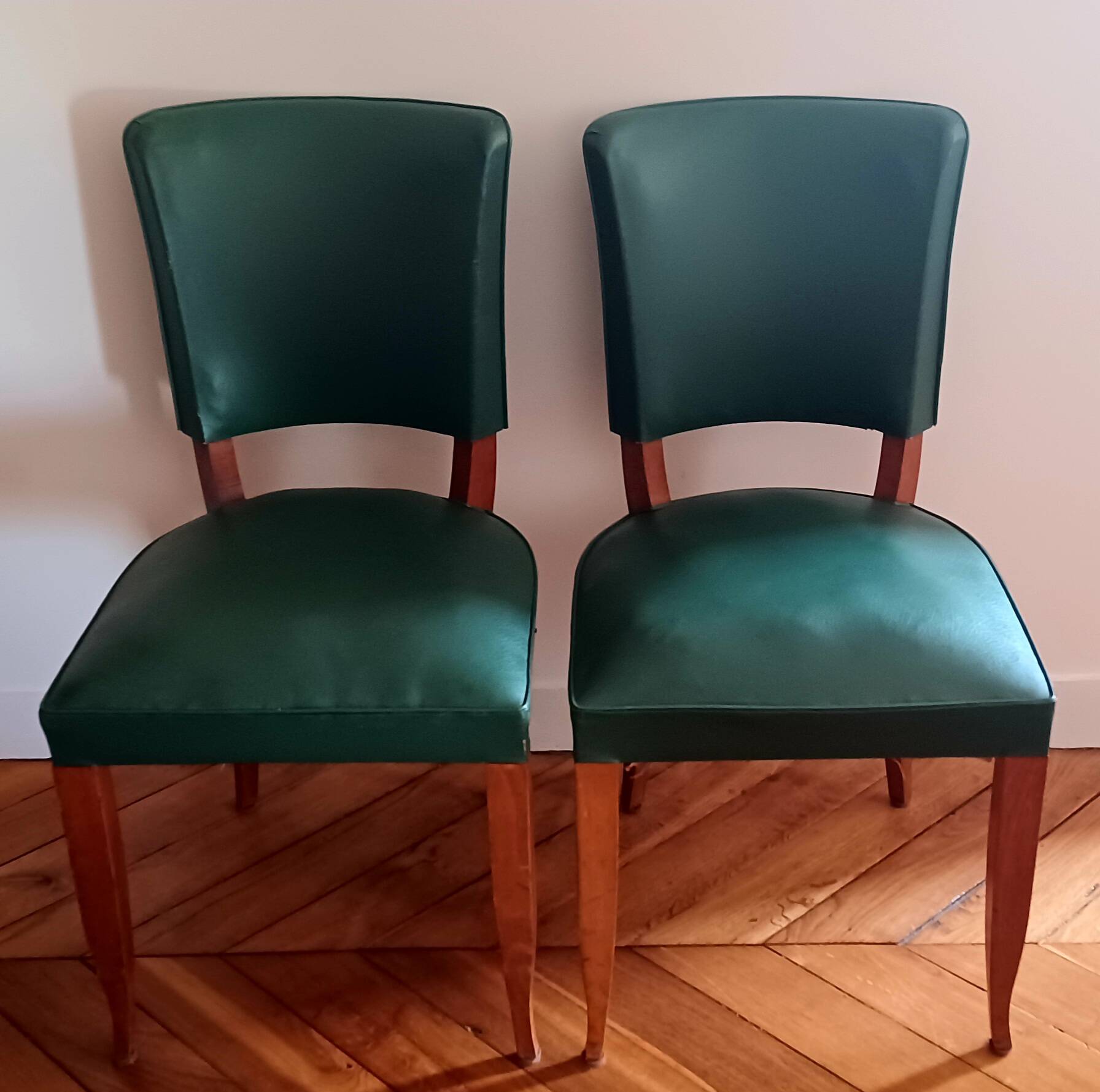 Pair of chairs in the style of Ruhlmann. 30s/40s