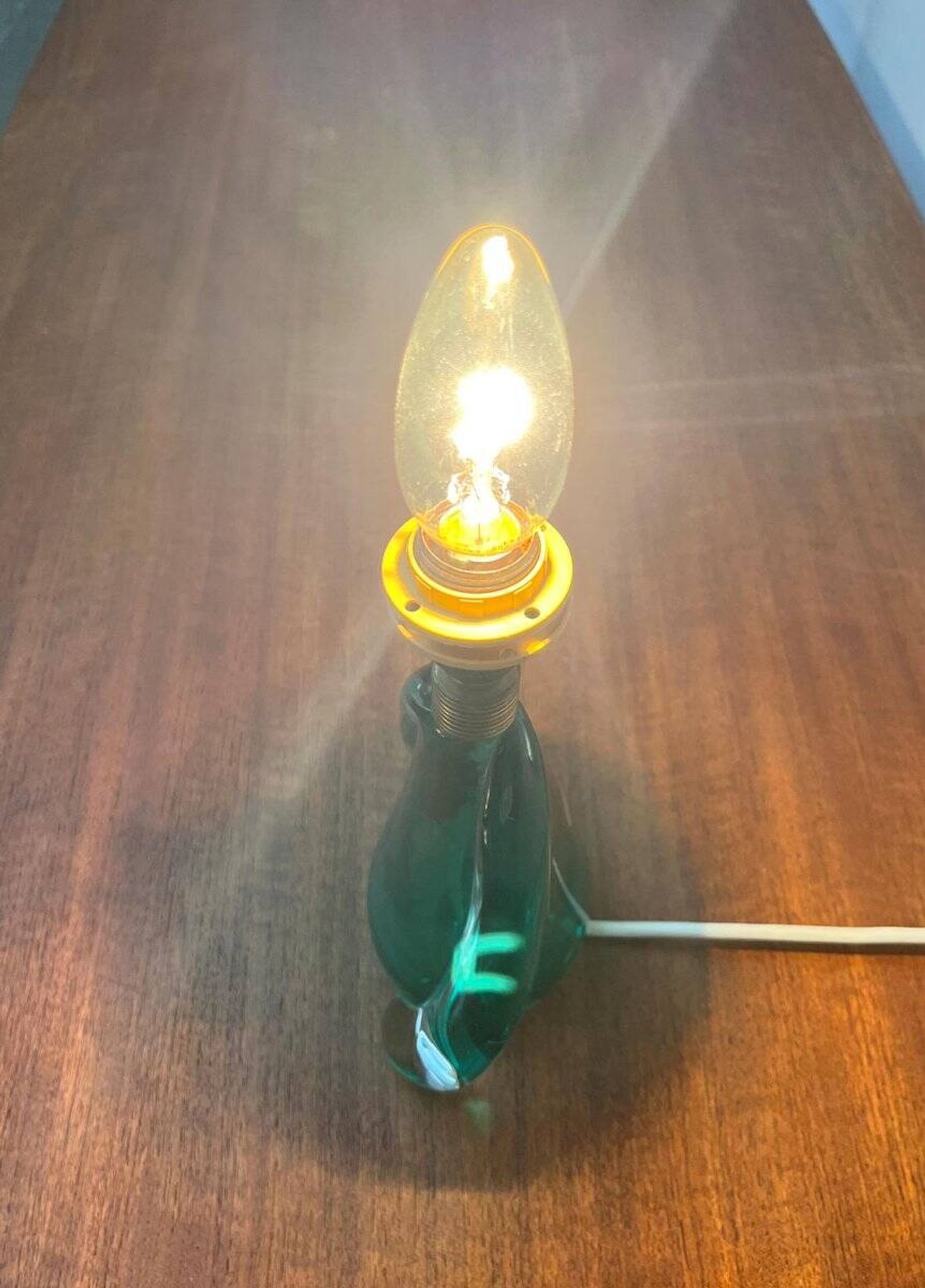 Mid-century Italian Murano glass table lamp from the 1950s.