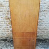 Buffet with sliding doors