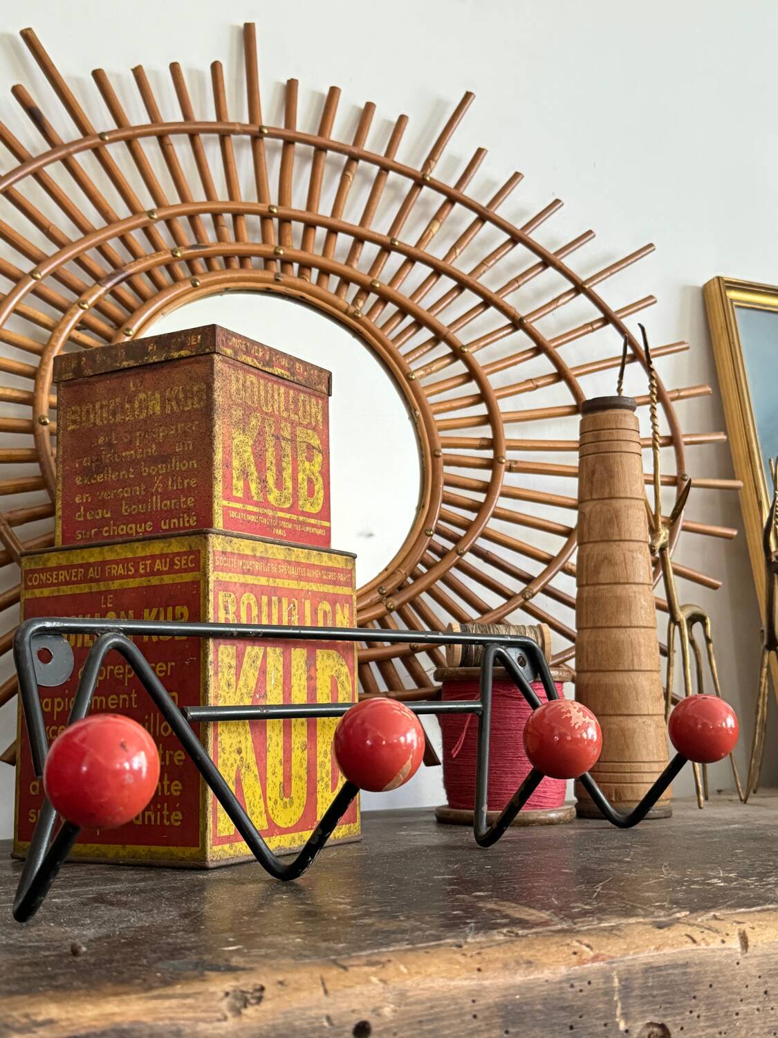 Wall coat rack with vintage red balls