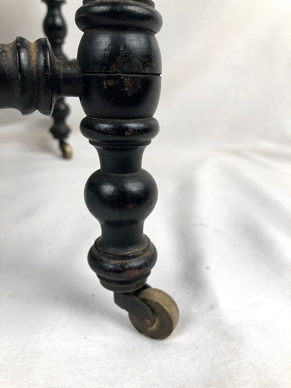 Porte-partitions bois noirci tourné Napoléon III