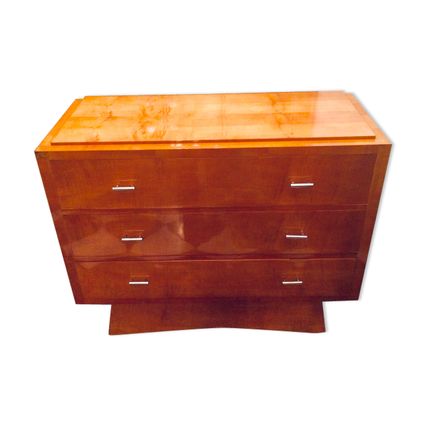 Art deco chest of drawers in lemon tree