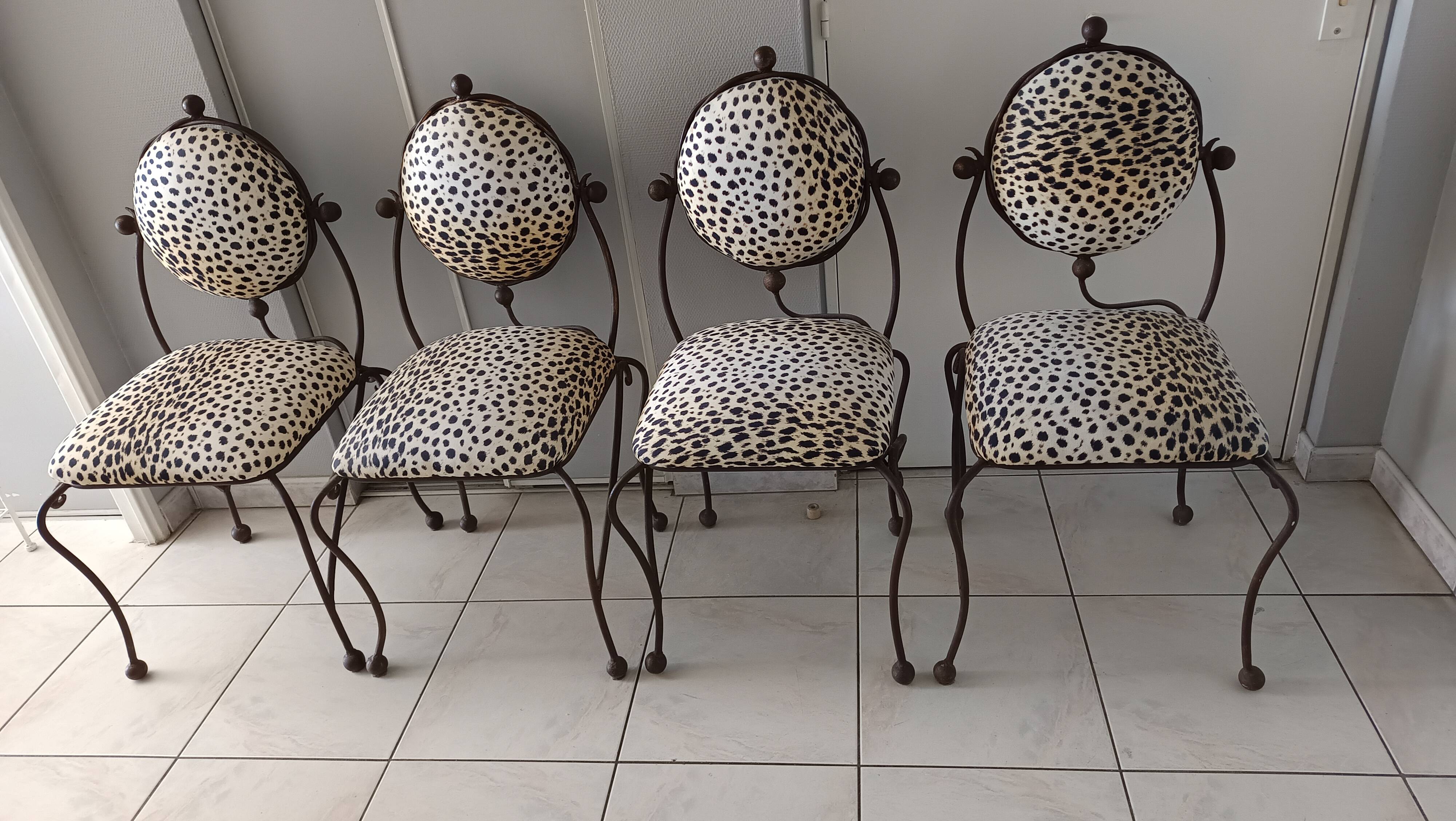 "Galante" chairs