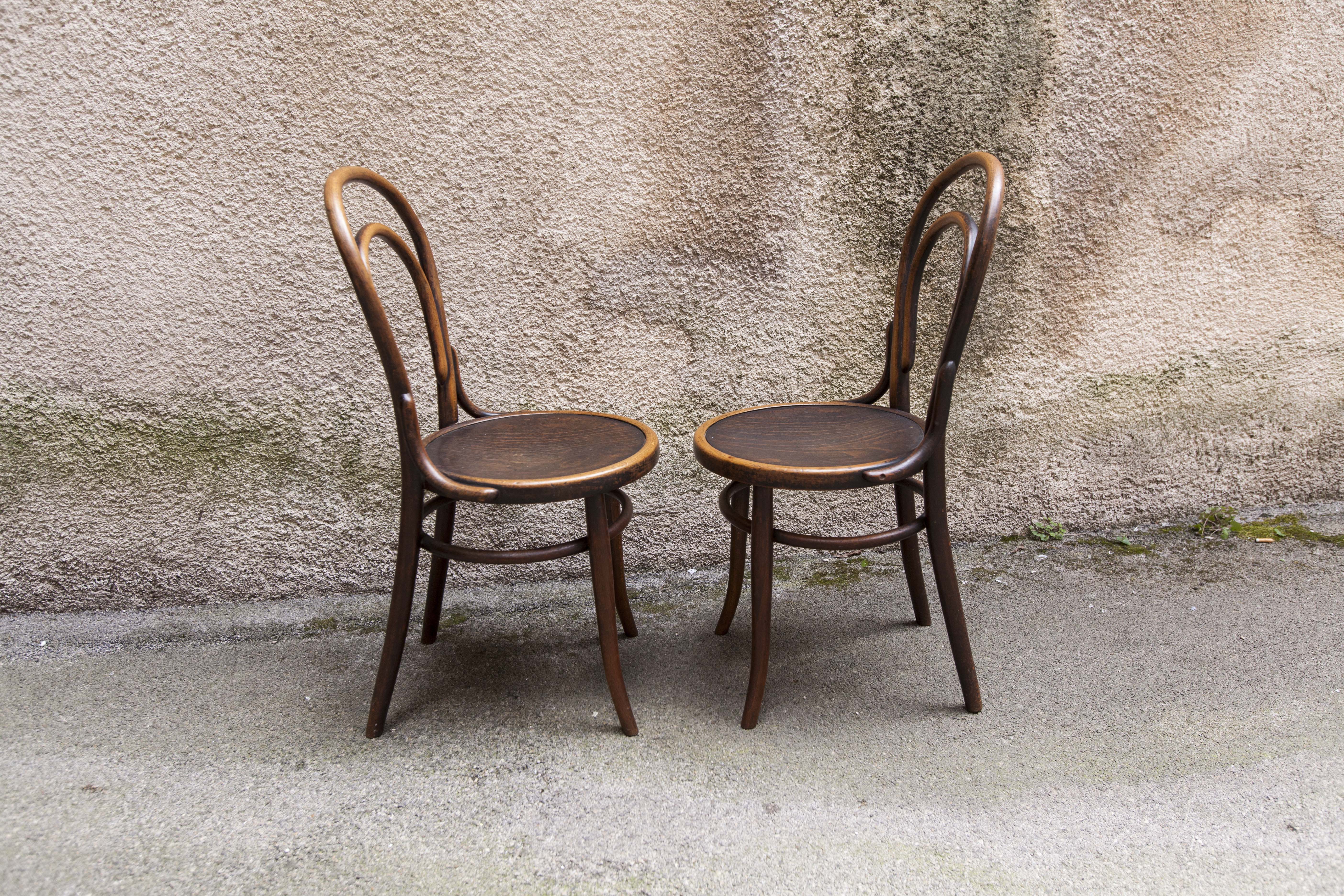 Pair of chairs bistro  Thonet model no. 18