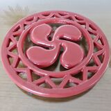 Basque cross trivet in red cast iron 1970