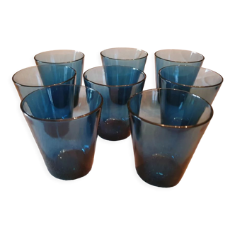 8 water glasses in vintage blue colored glass