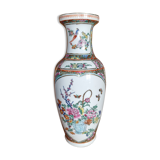 Chinese porcelain vase Canton style