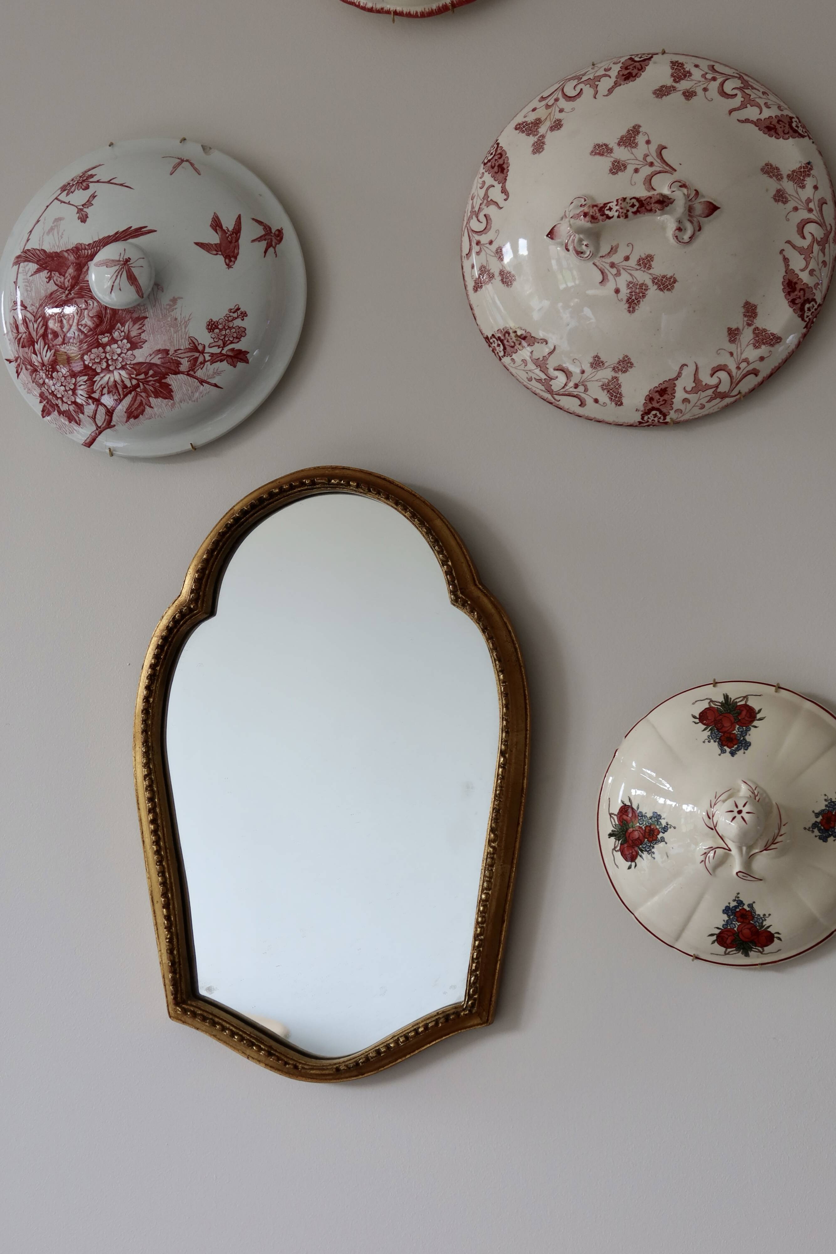 Antique gilded baroque mirror in wood – Distressed glass – Carved wood