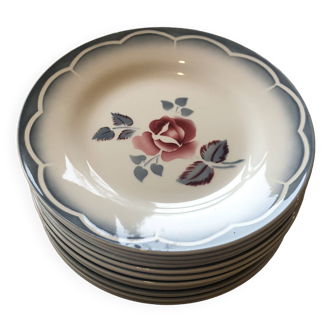 Set of 14 “Magali” Sarreguemines flat plates