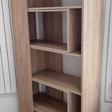 Expandable bookcase from the brand "Made"