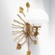 Applique mural italienne métal doré tulipe blanche et feuilles, vers 1970