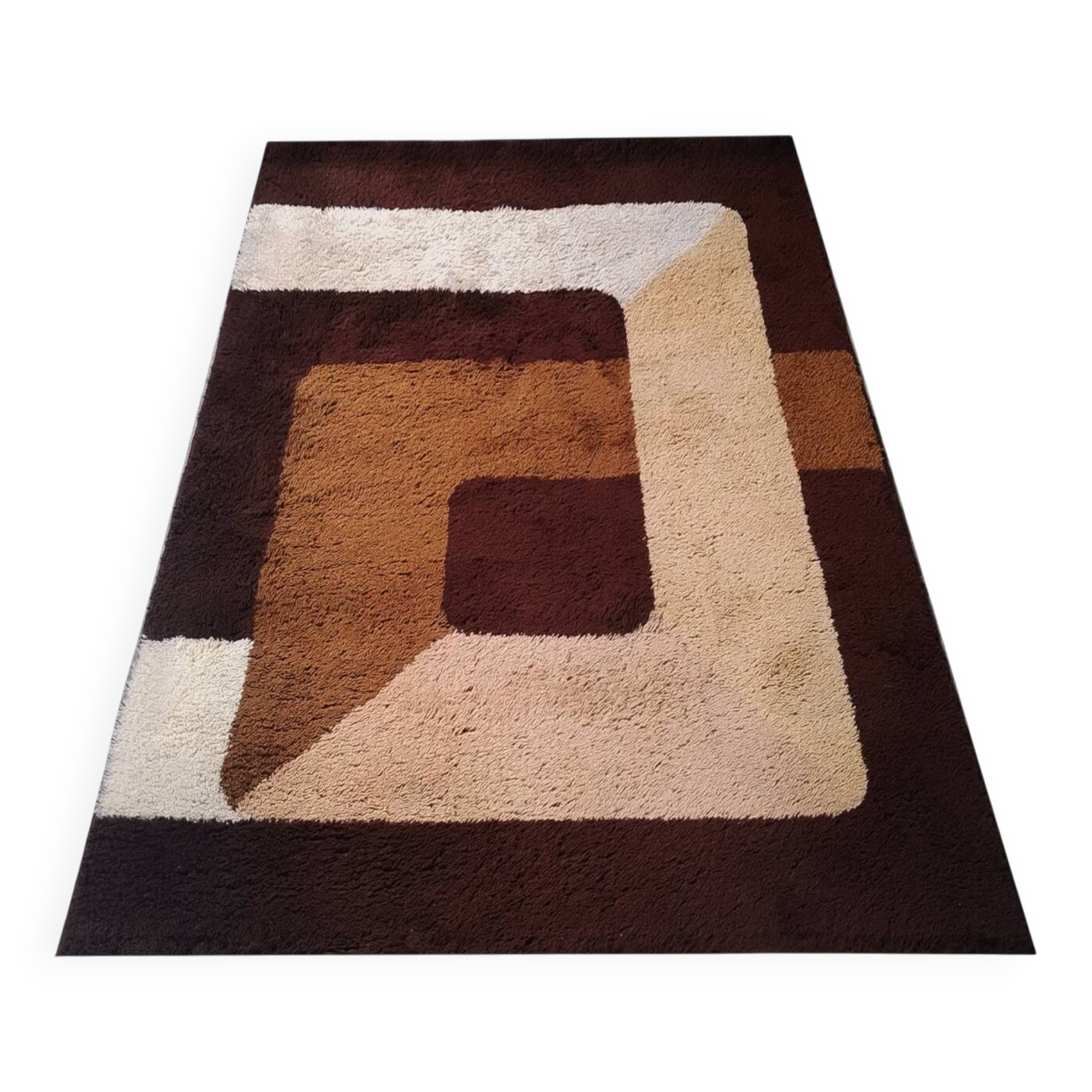 1970s Stunning Geometric Space Age Rug in Wool. Made in Italy