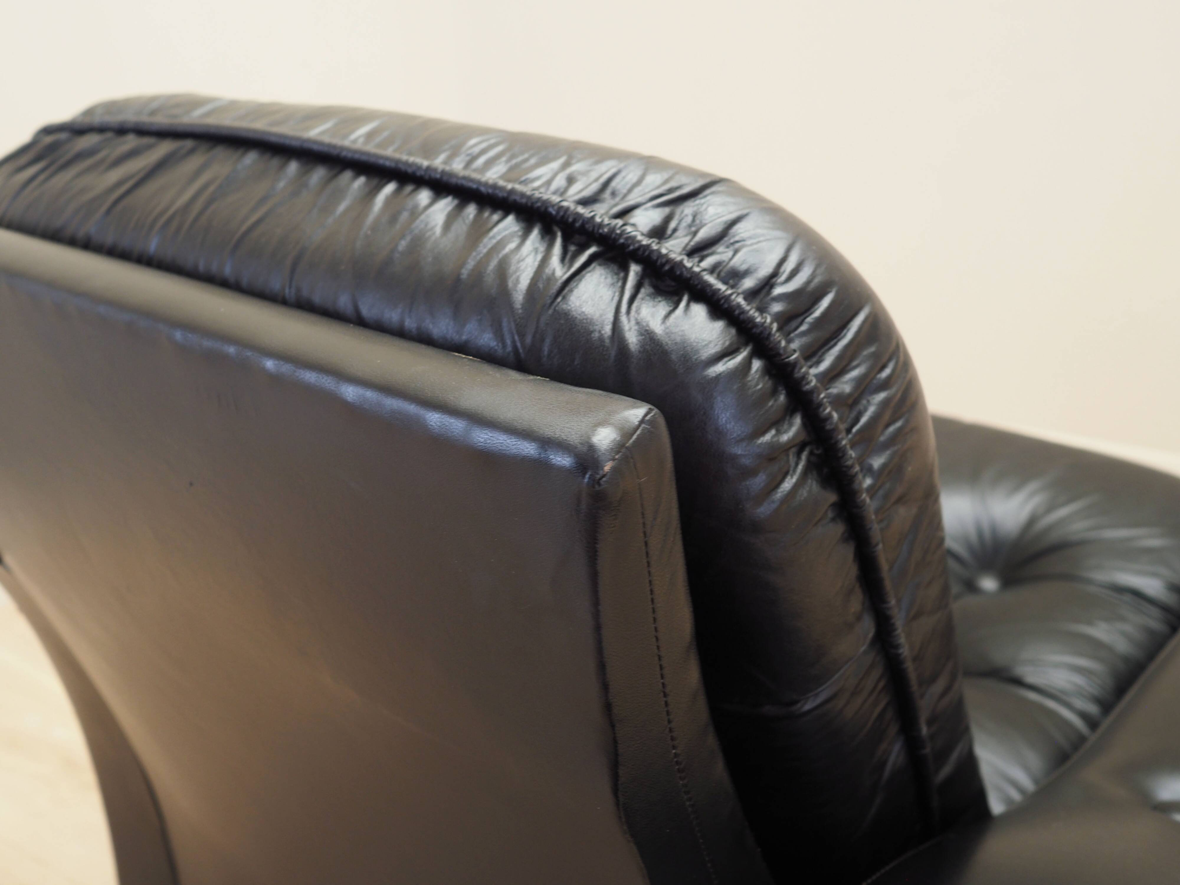 Black armchair, Italian design, 1980s, production: Italy