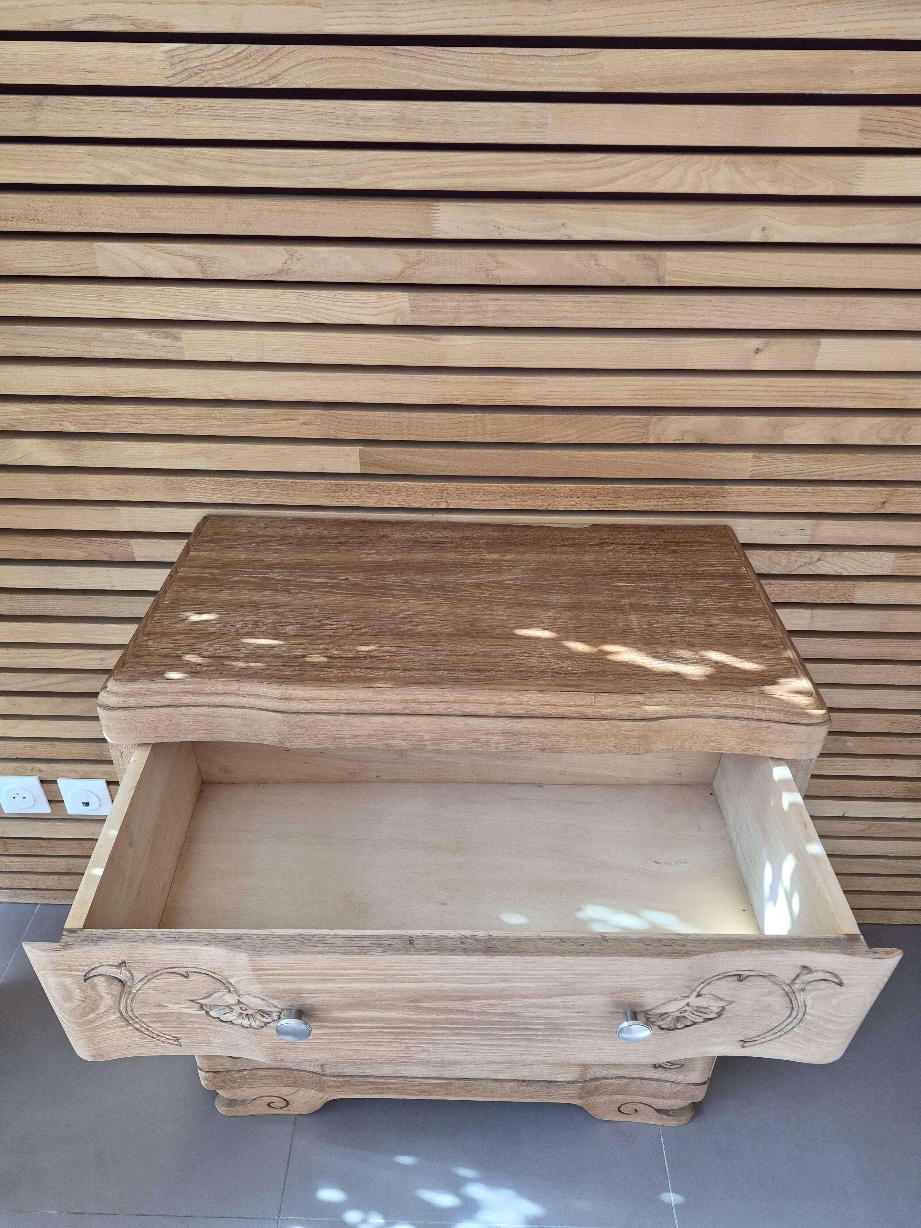 Art Deco chest of drawers