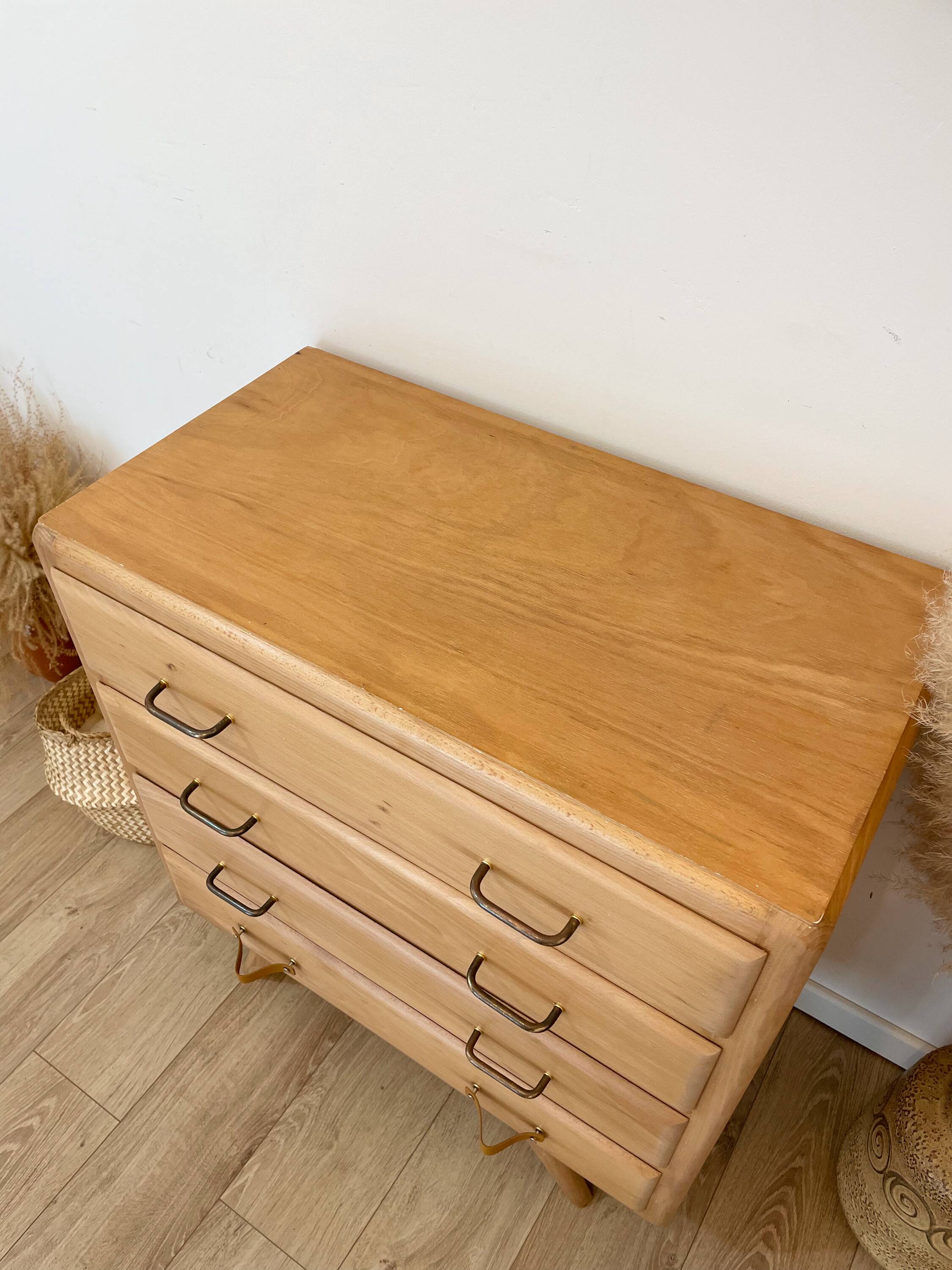 Vintage chest of drawers, tapered legs