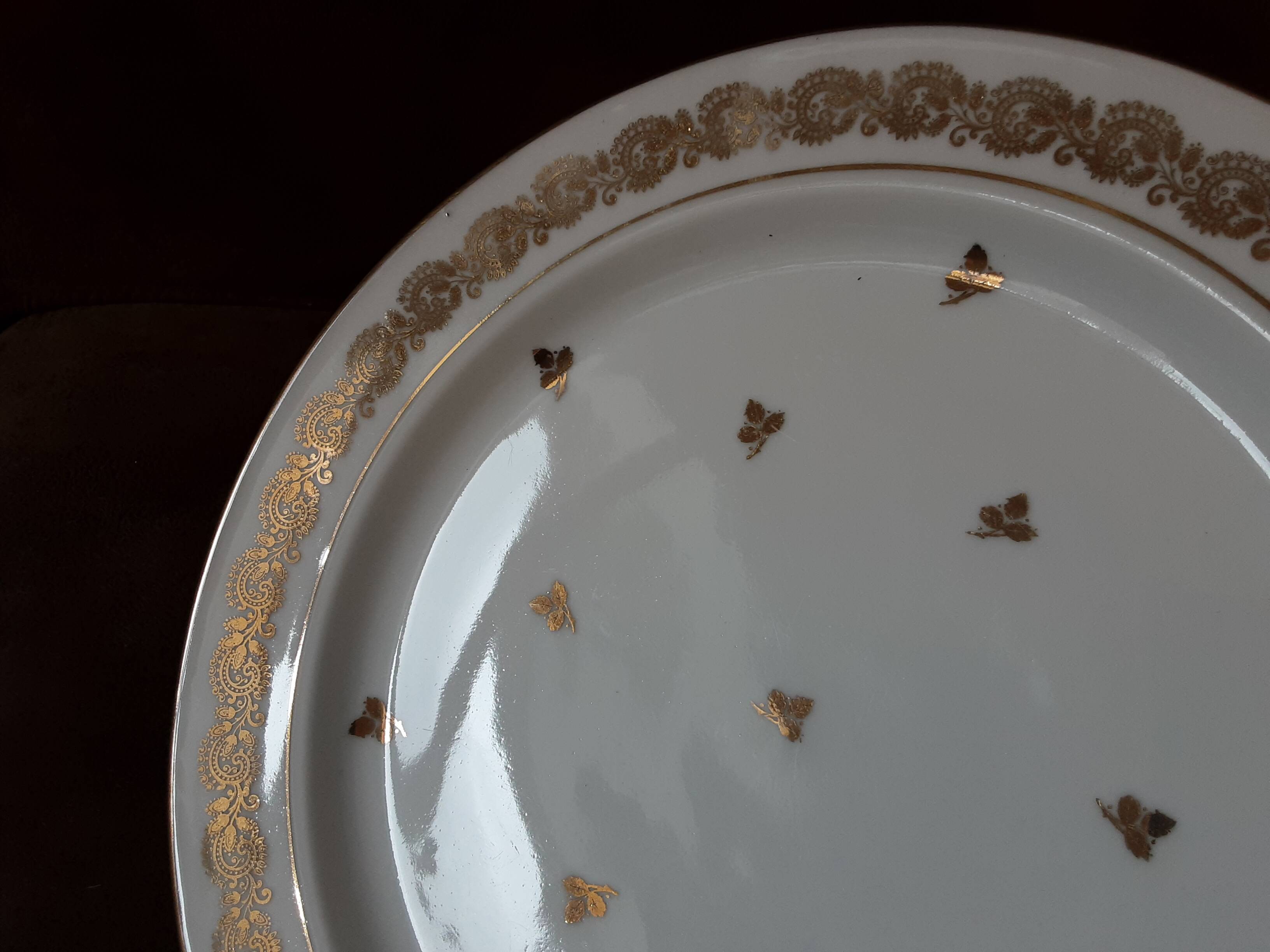 Large round Limoges porcelain dish