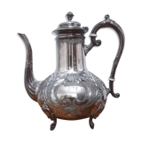 Théière en métal argenté de style Louis XV