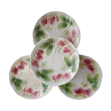 4 plates decorated strawberries in Onnaing slurry