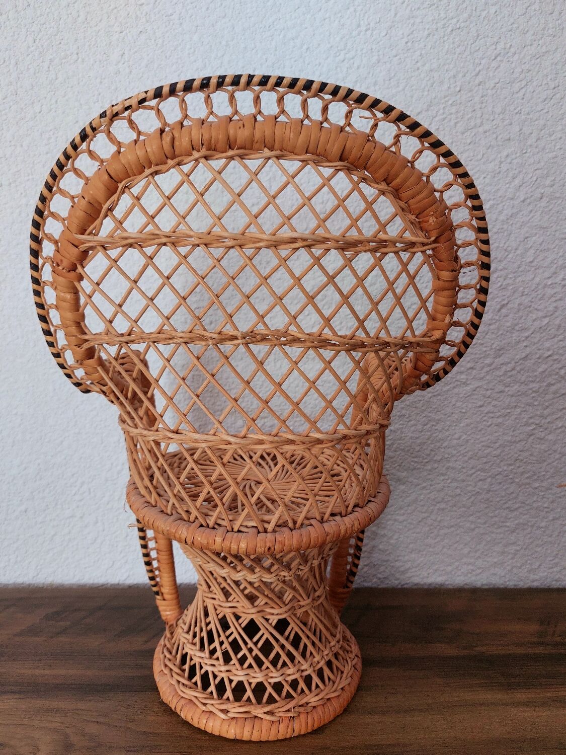 Small emmanuelle armchair for vintage doll wicker / rattan new