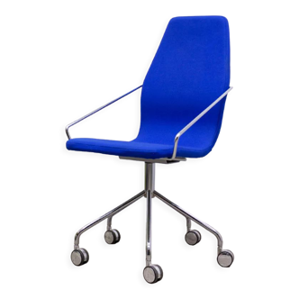 Chaise à roulettes aeon ks-180 skandiform en tissu bleu