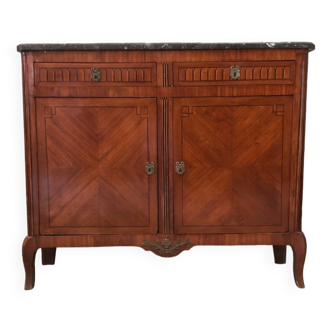 Commode de style Louis XV en marqueterie