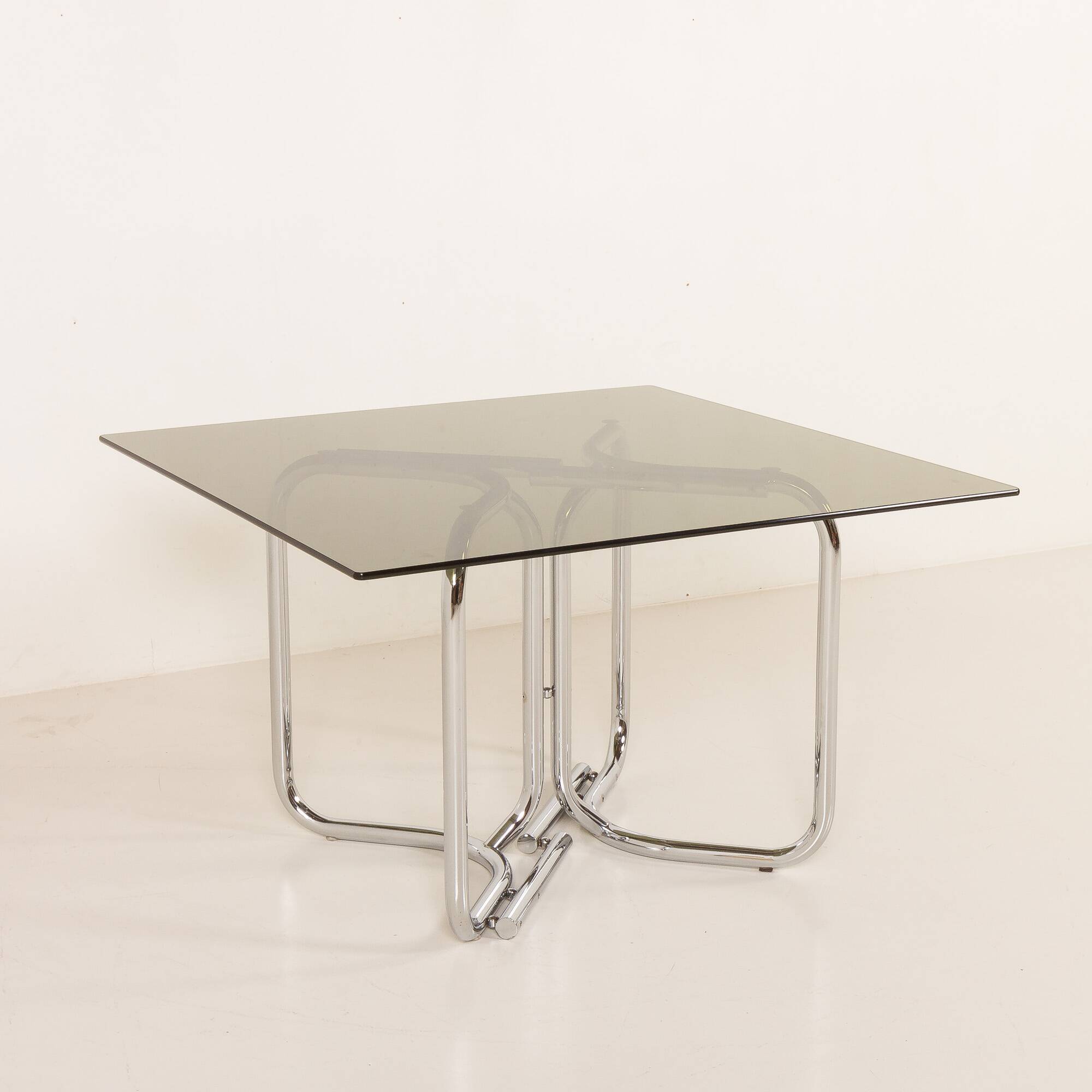 Table à manger space age italienne avec 4 chaises attribuées à Giotto Stoppino, années 1970.