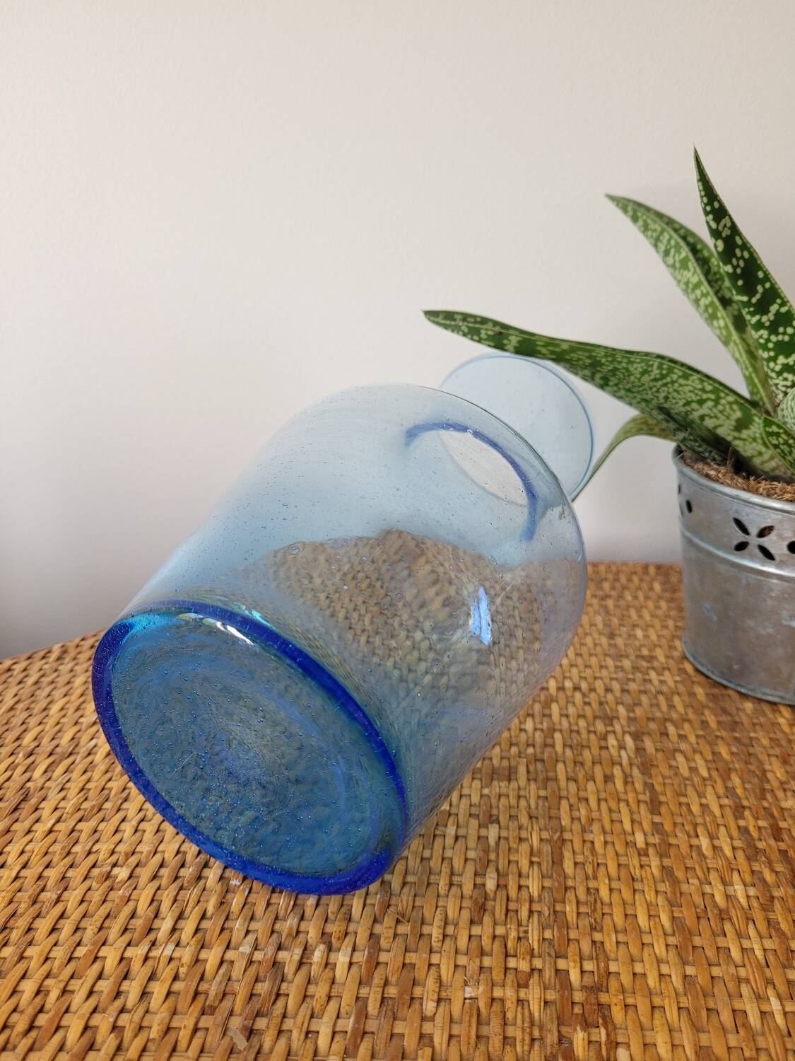 (Large) blue bubble bulb vase