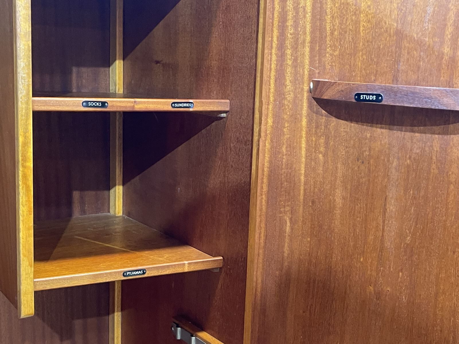 Oak wardrobe from the 1950s