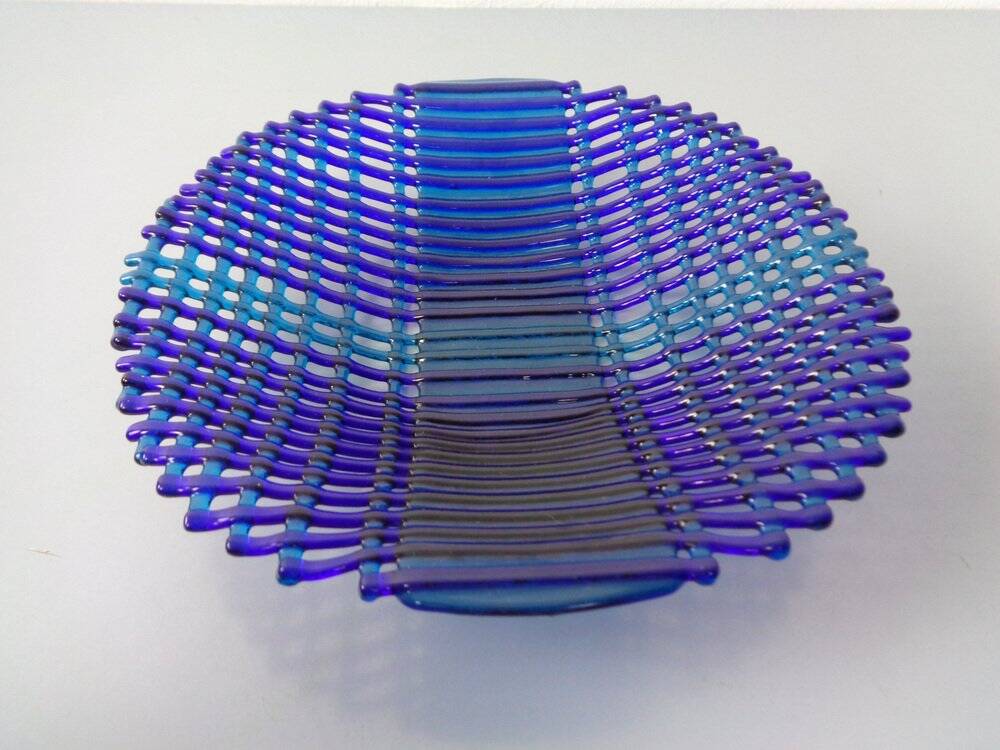 Italian filigree glass bowl, 1960s