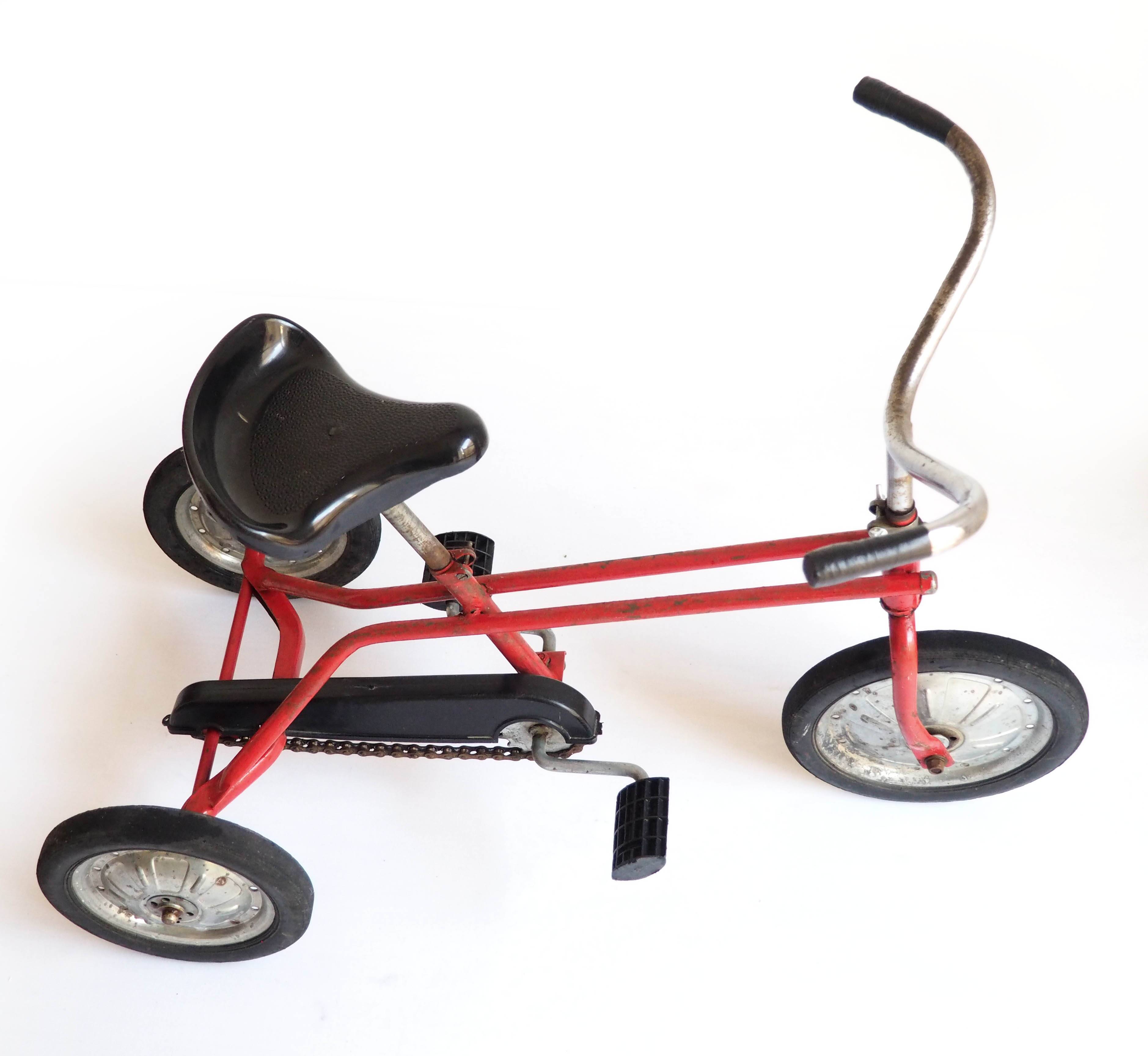 Tricycle rouge