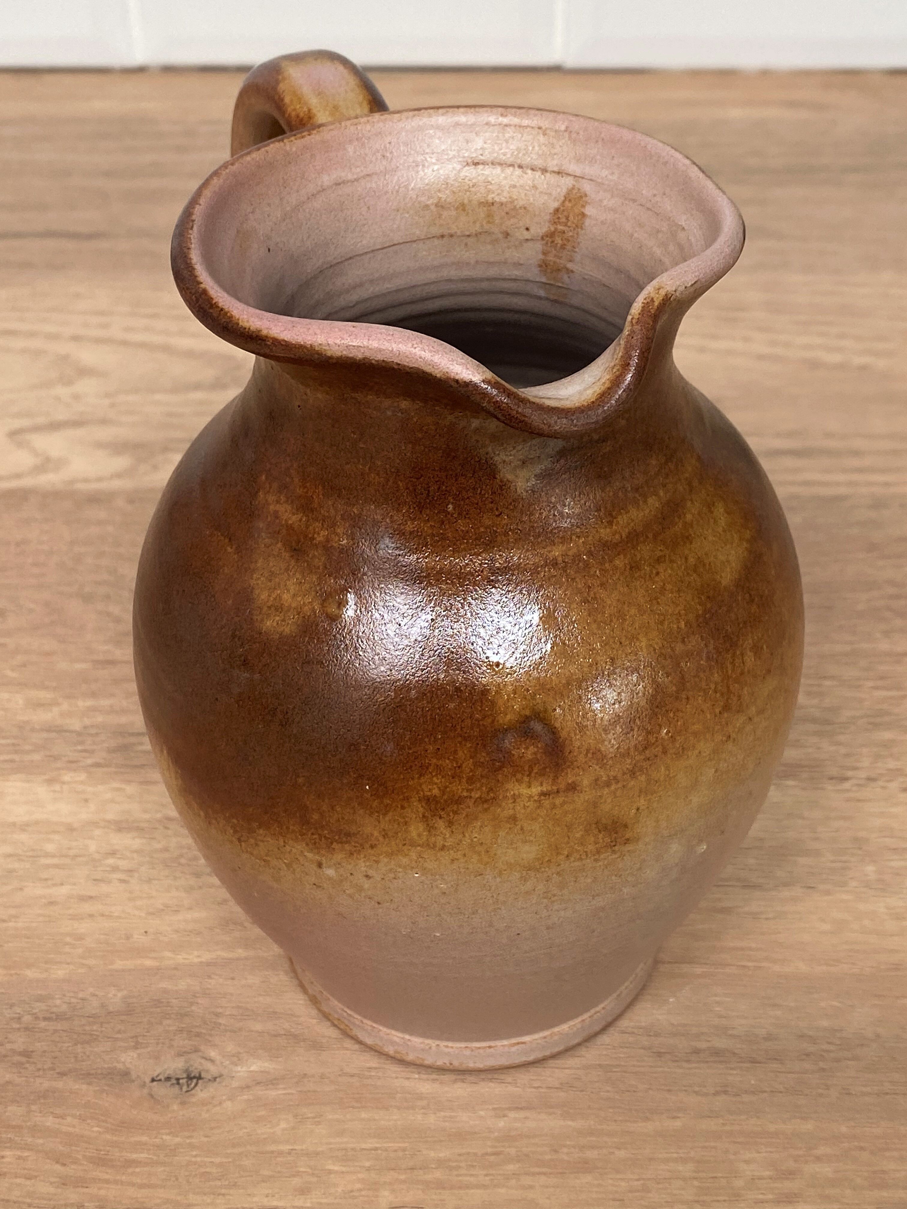 Pitcher, Vallauris water broc