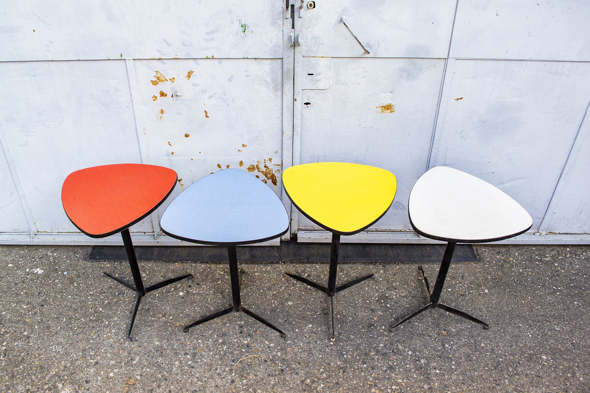 Tables de bar en fer et fourmi Italie années 60