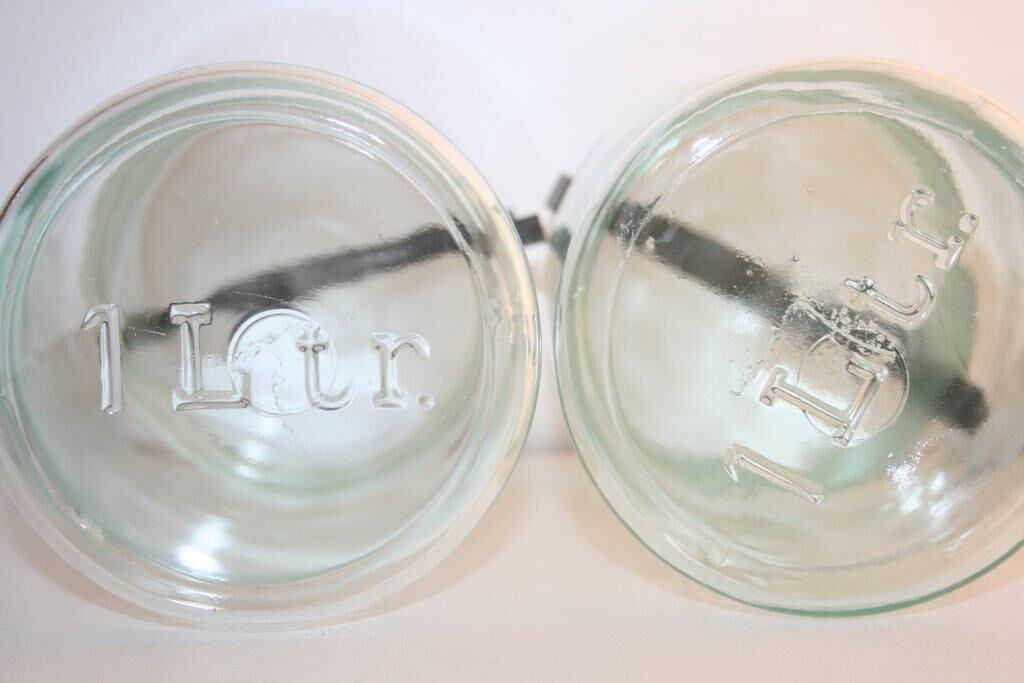 Jar old "La Lyonnaise" glass set of 2