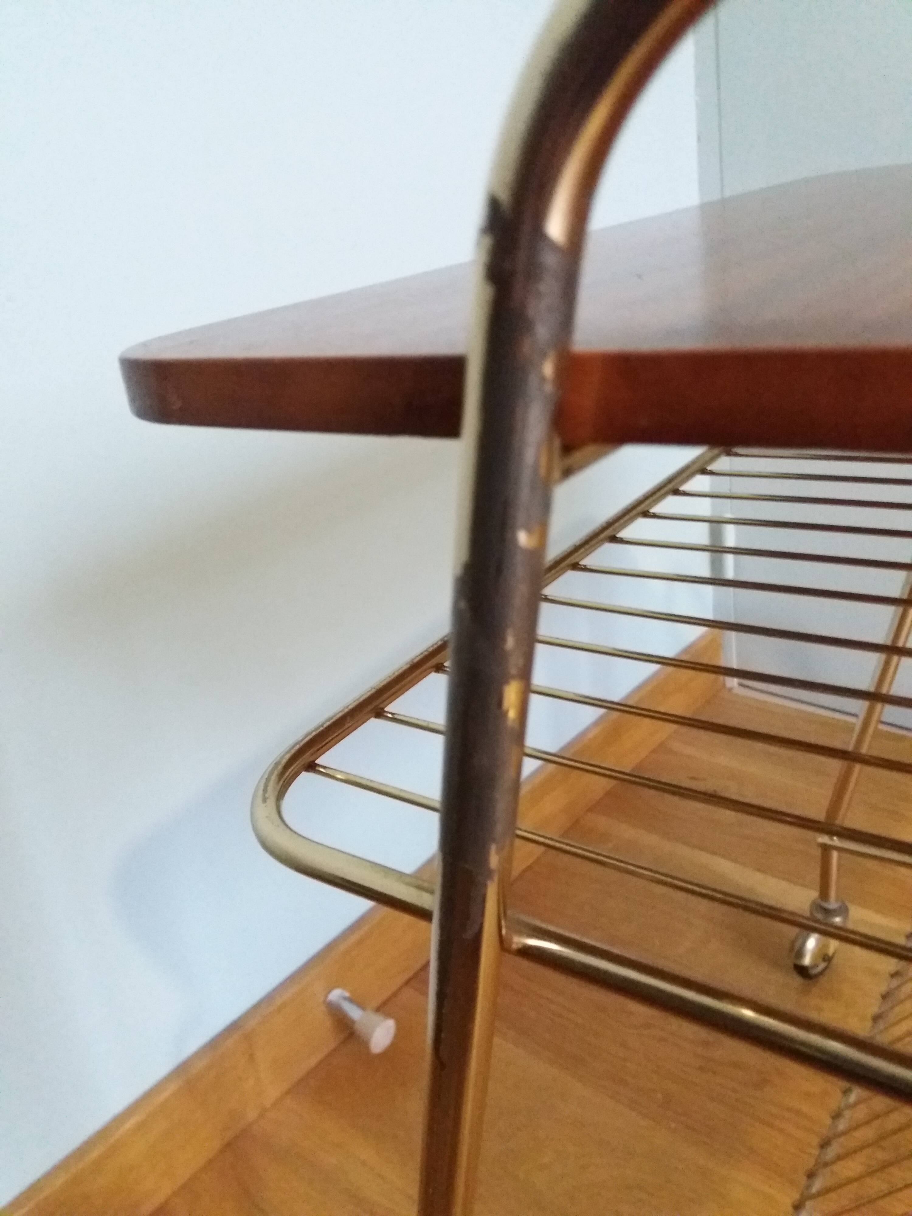 Serving table for storing vinyl records, magazine holder