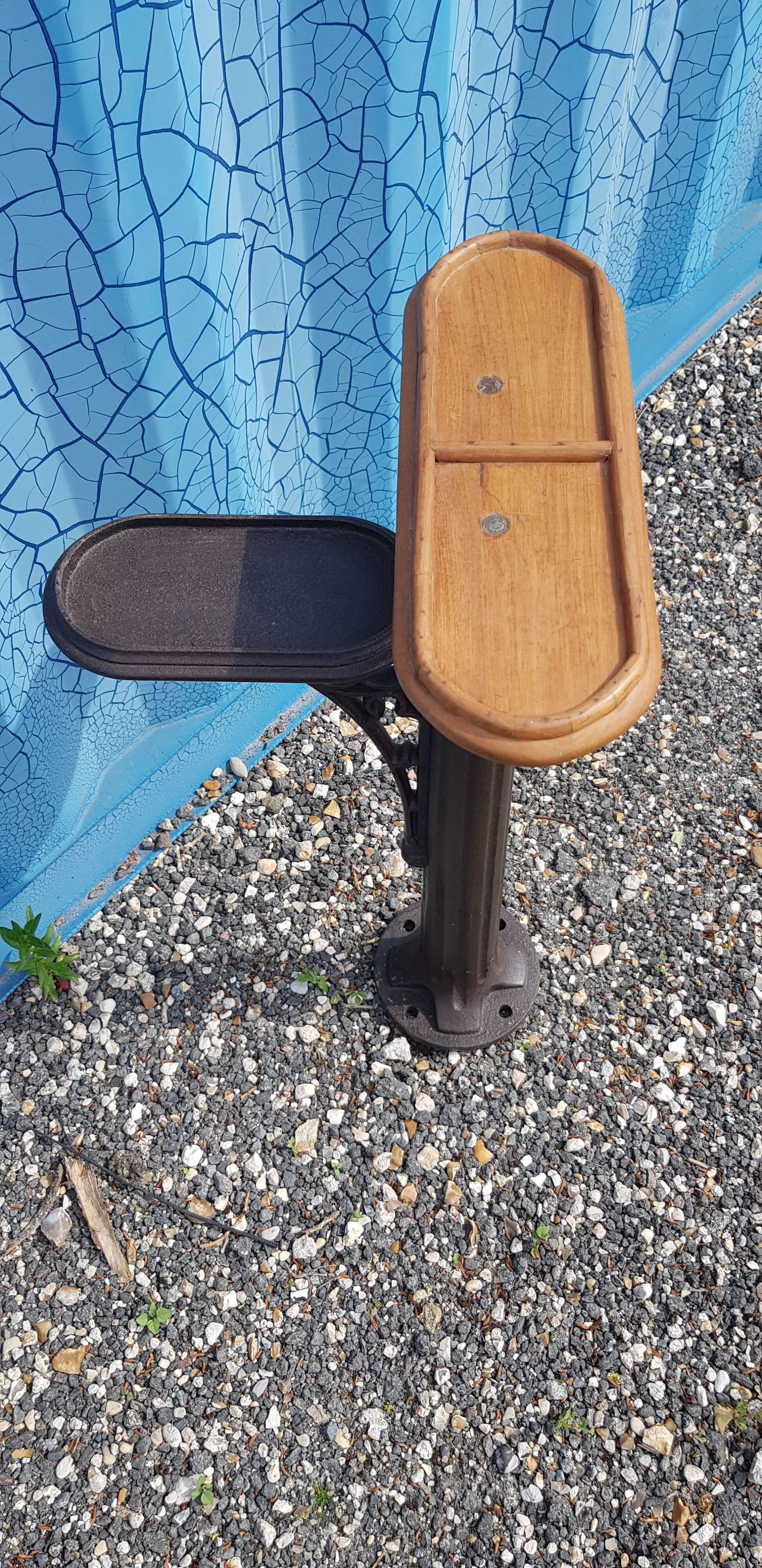 Console en fonte et tek
