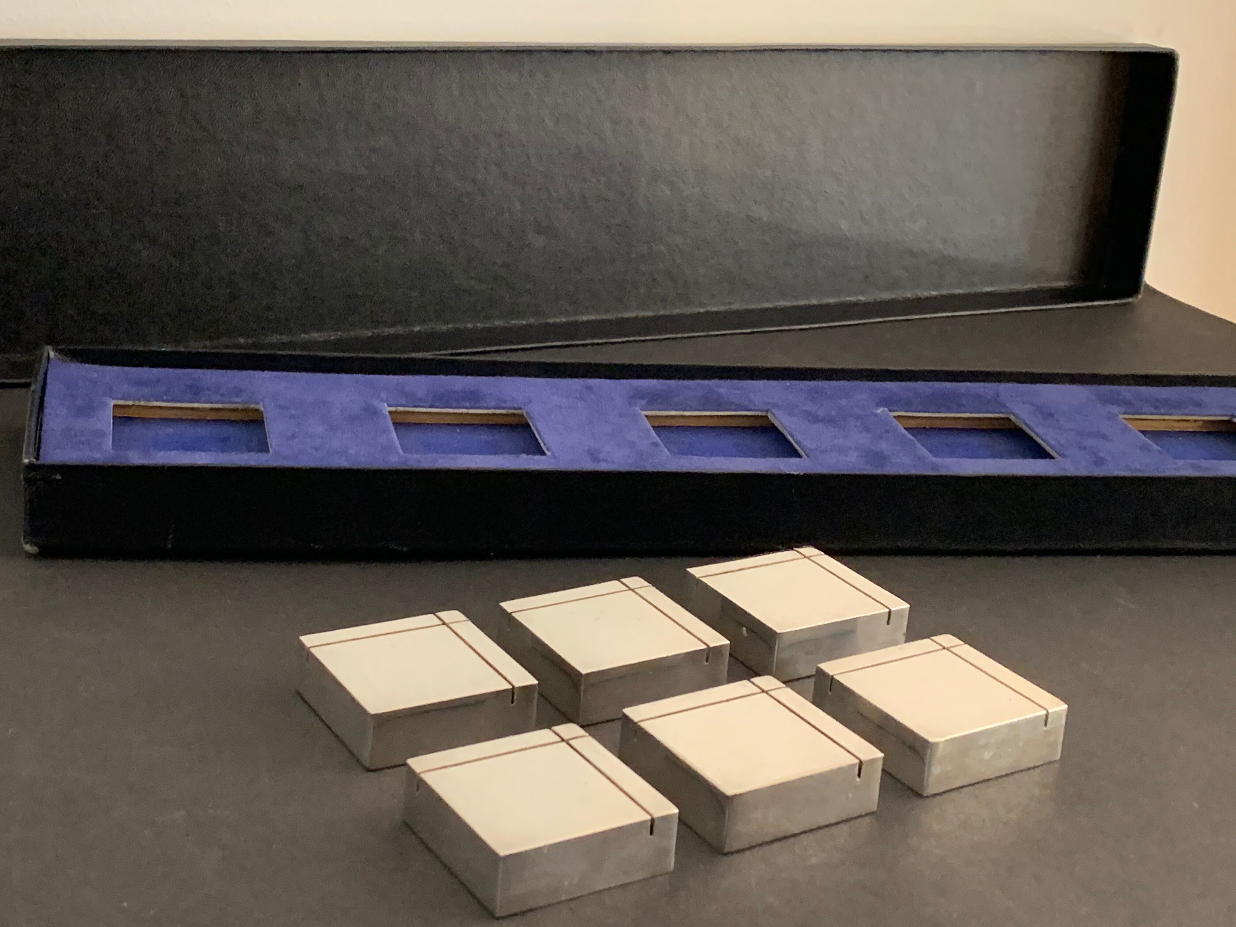 6 square silver metal knives with AVM Paris punch