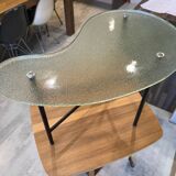 Asymmetrical tripod coffee table in granite glass, vintage bean shape, an50s