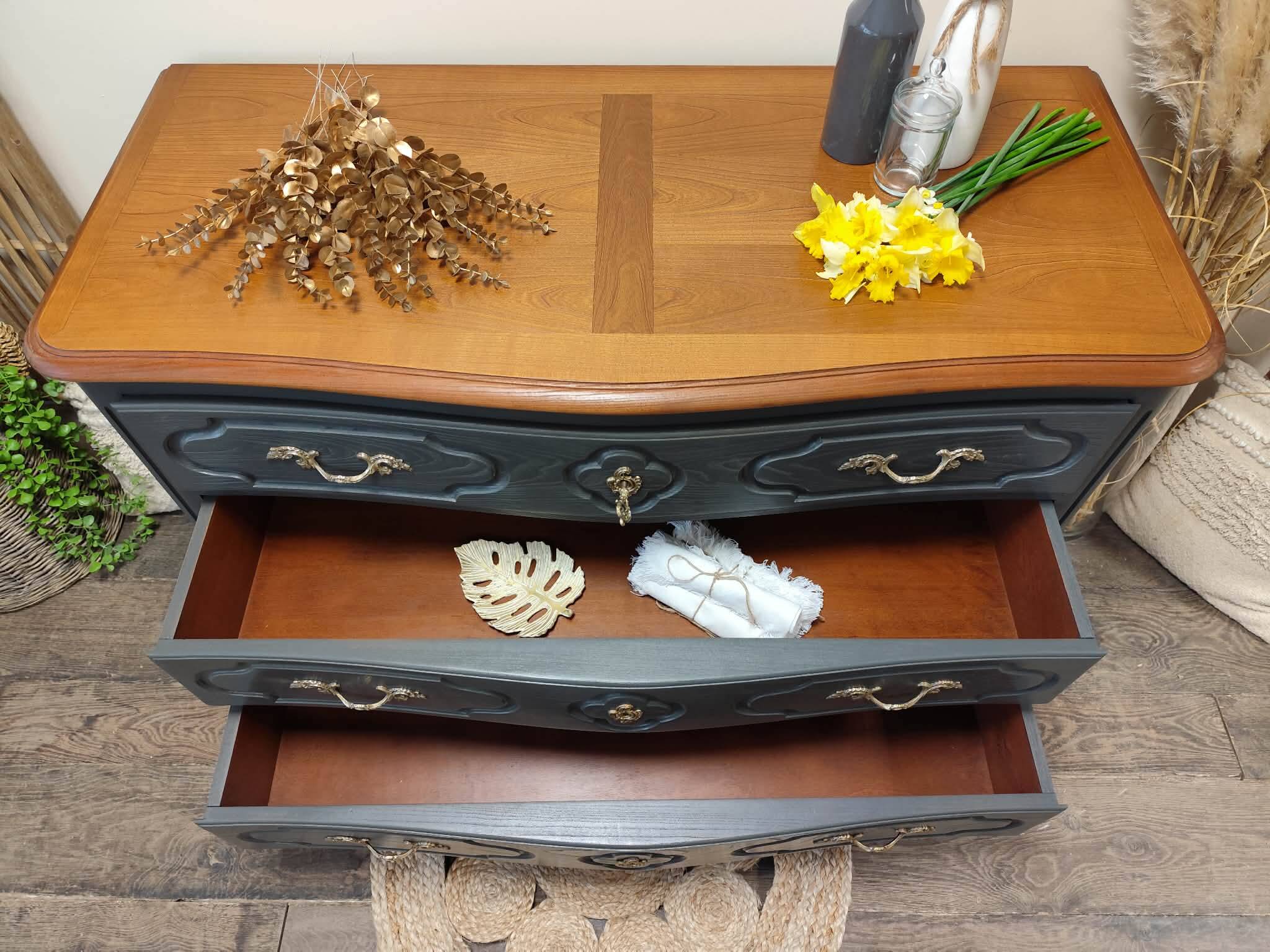 Birch wood chest of drawers
