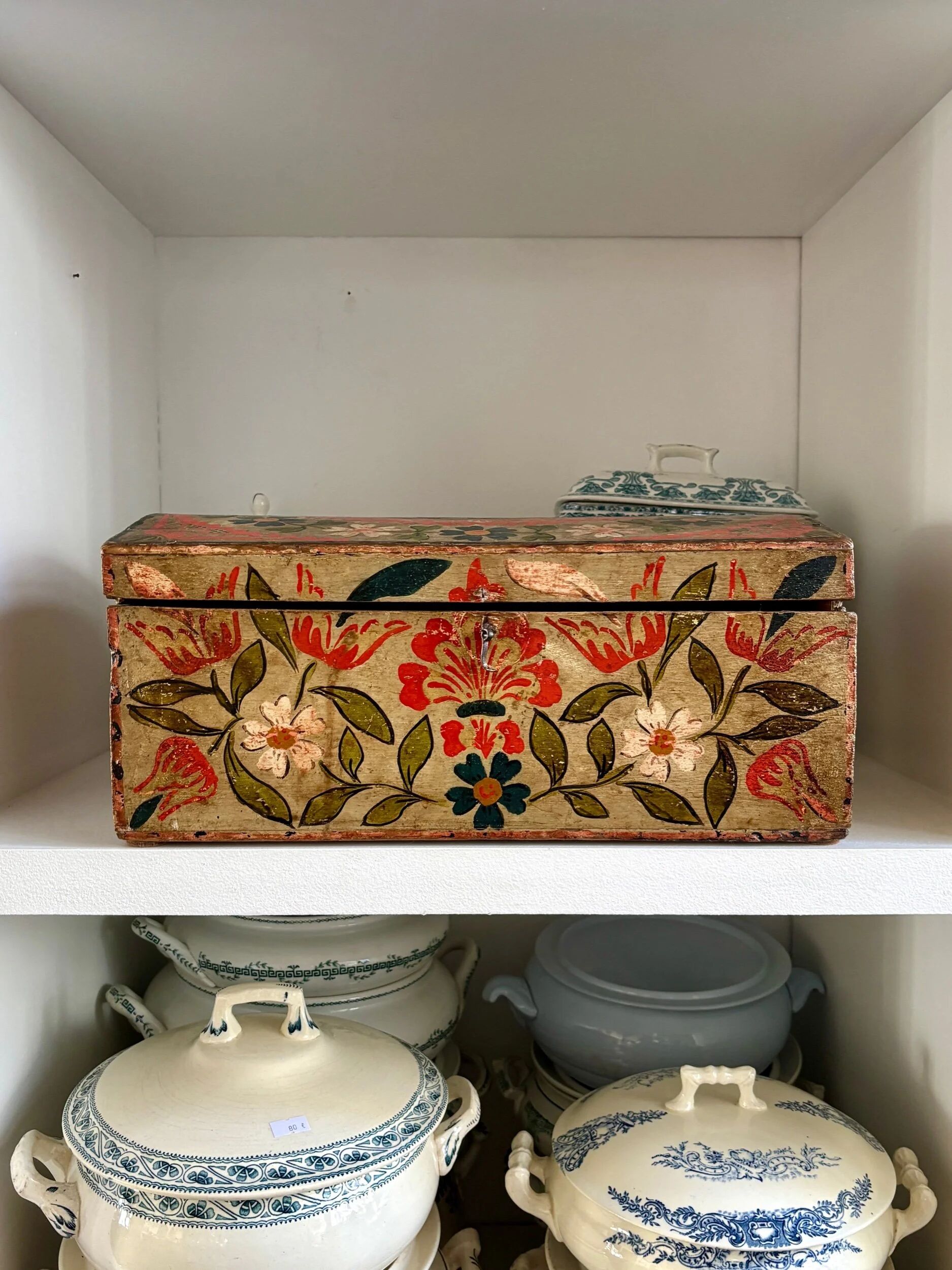 Painted wooden wedding box, early 20th century