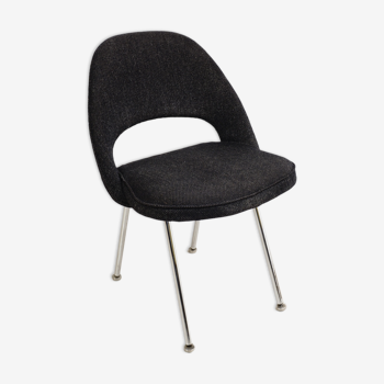 Chaise modèle "conference" par Eero Saarinen pour Knoll International 1950