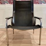 Set of 2 black leather and chrome reclining chairs designed by Hans Eichenberger.