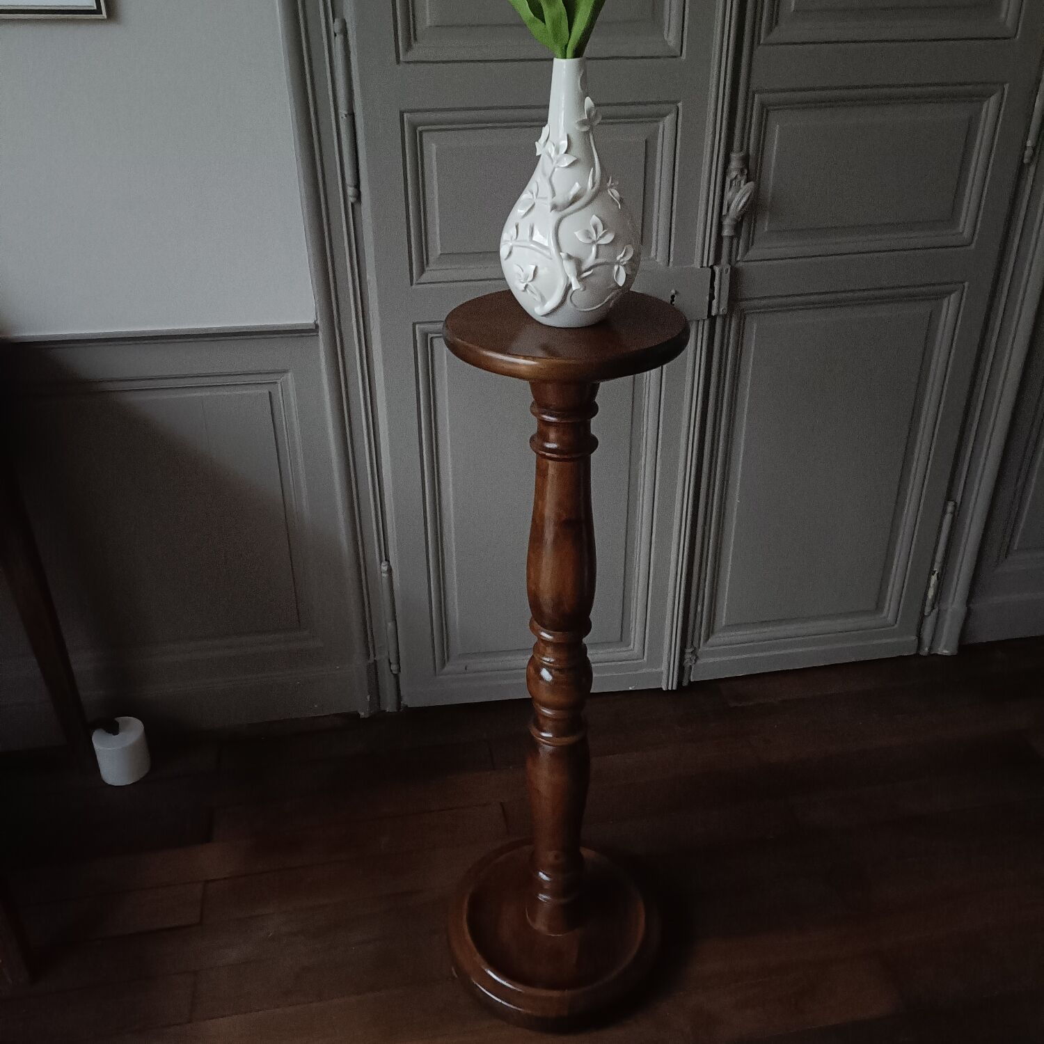 Plant stand, turned wooden plant holder