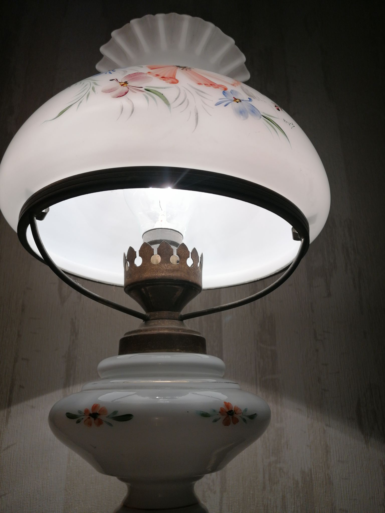 Antique porcelain lamp